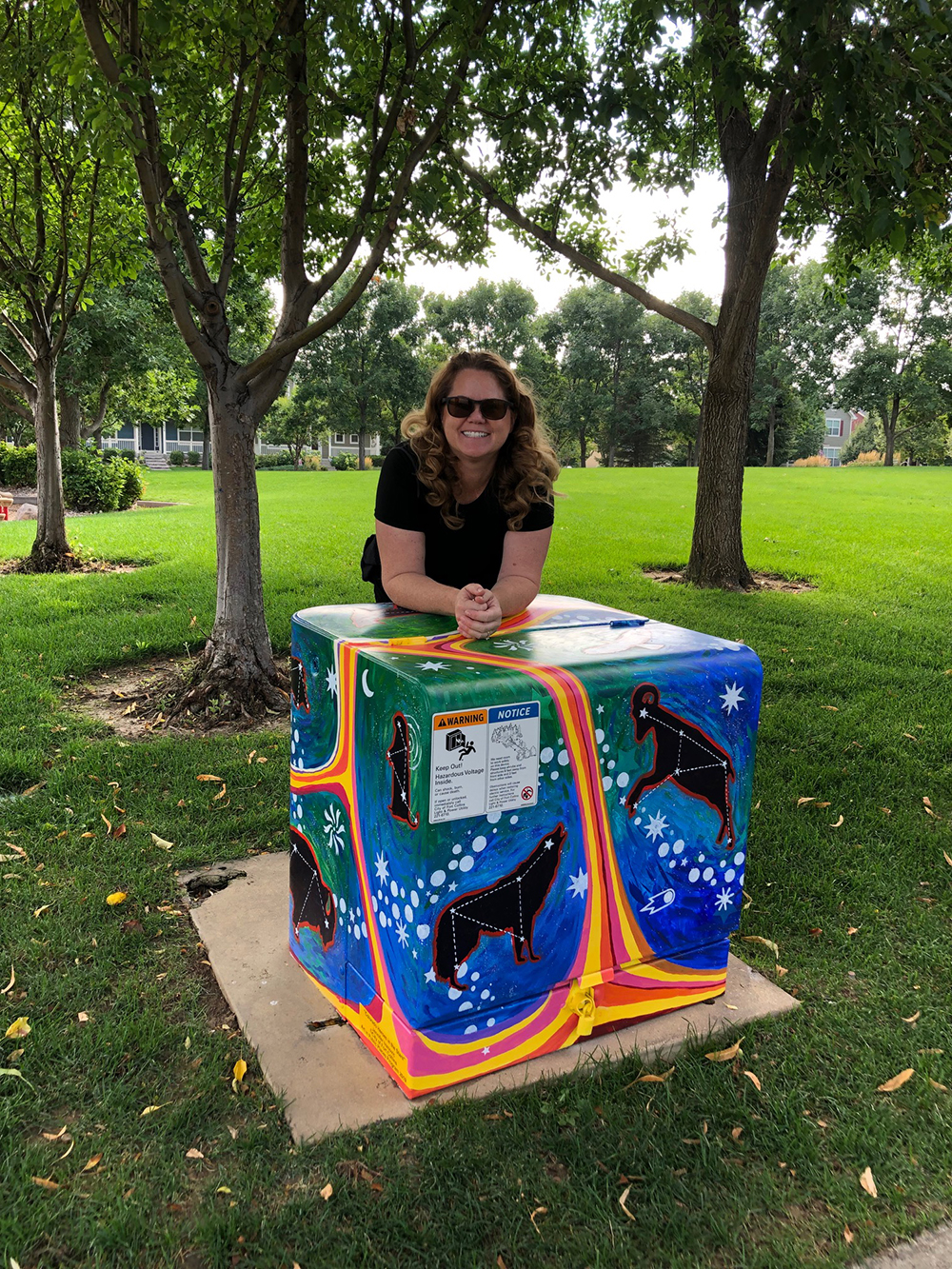 Jennifer Ivanovic with the completed mural