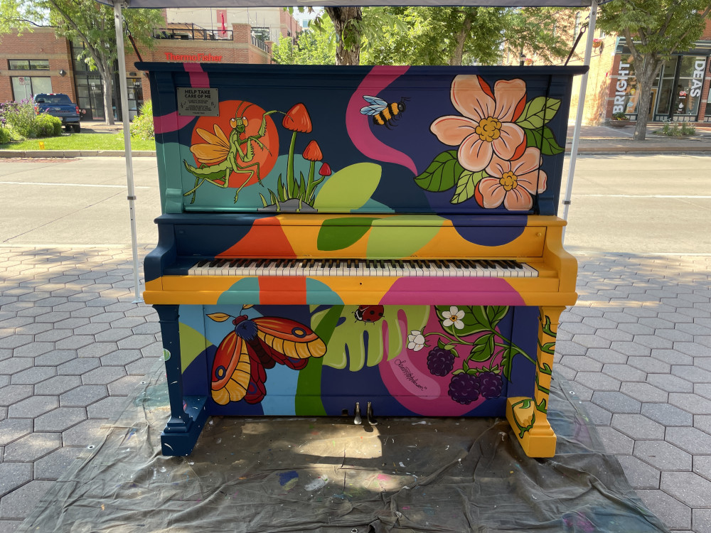 mural front