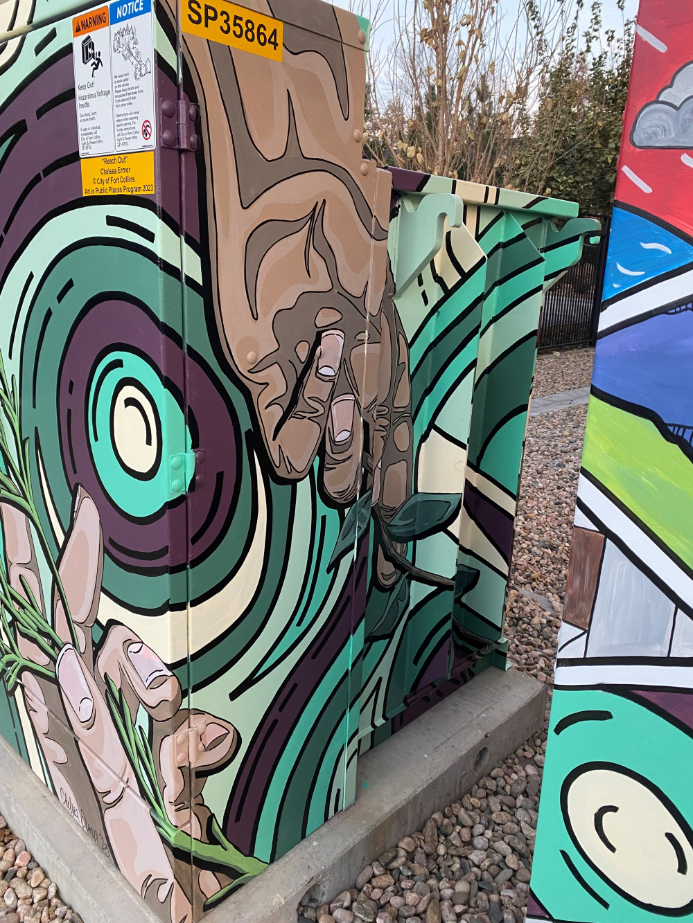 Image 4 of 6