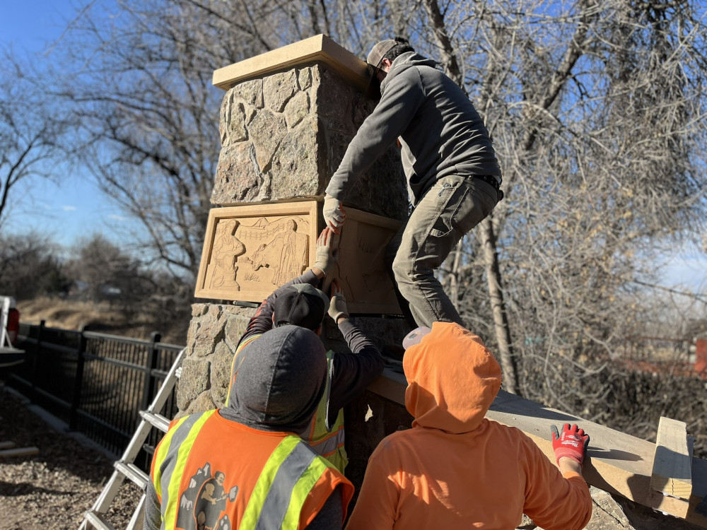 Installing the concrete panels on the columns