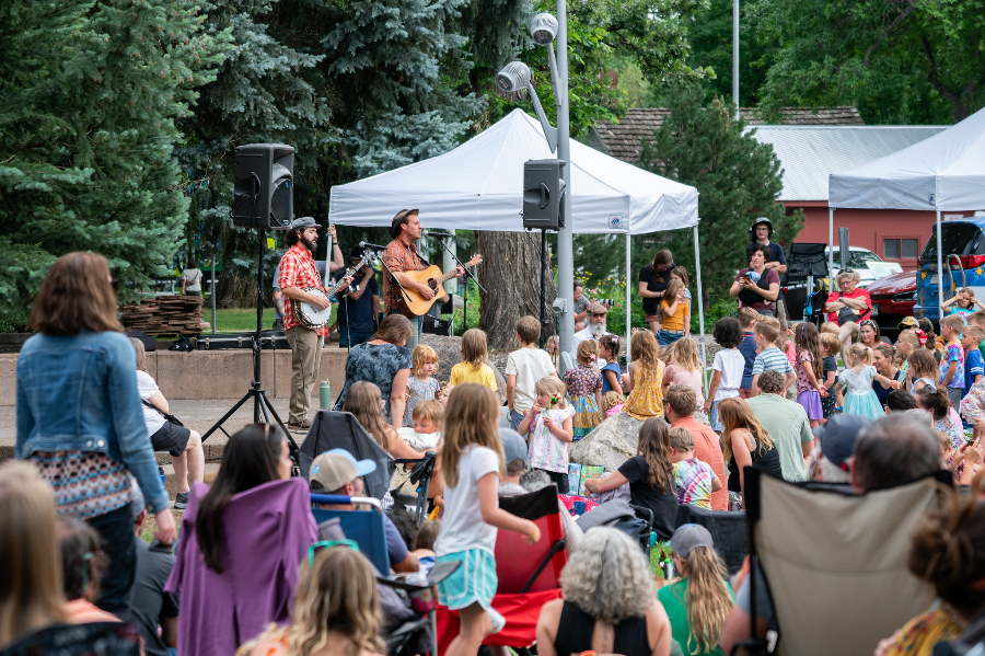 Grammy-winning Okee Dokee Brothers perform to 1,000 community members in Library Park to kick off FoCo POP.