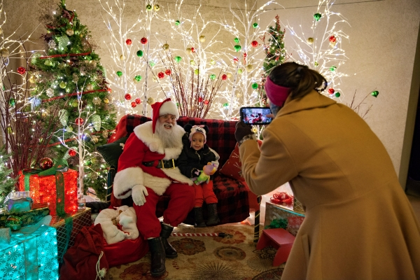 santa and child