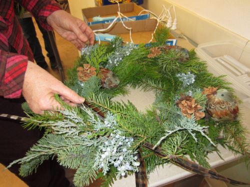 Holiday wreath