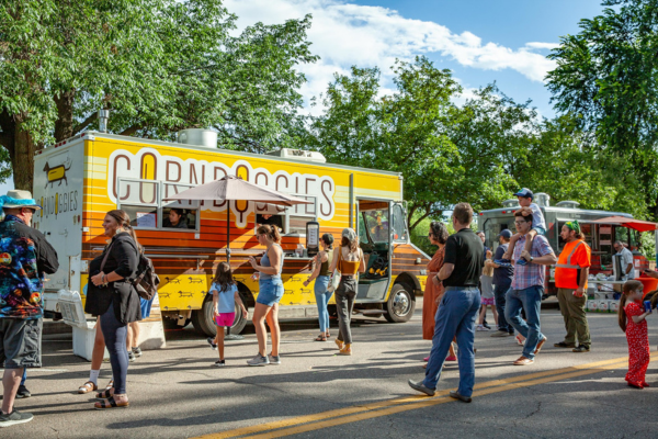 Food truck line