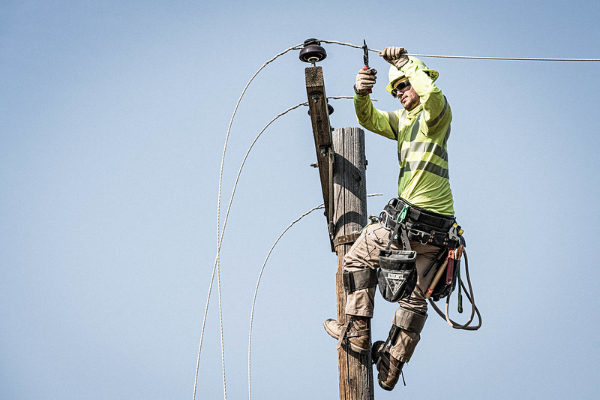 Removing overhead powerlines